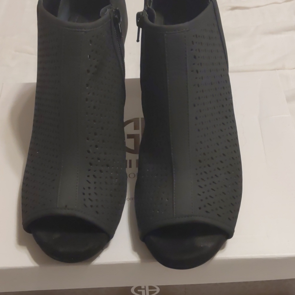 Black Open Toe Ankle Booties - Picture 2 of 3